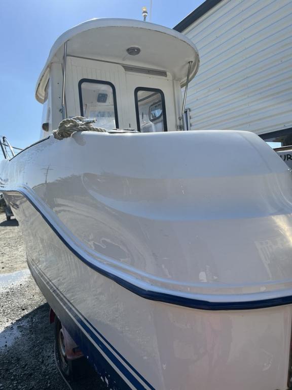 QUICKSILVER 580 PILOTEHOUSE